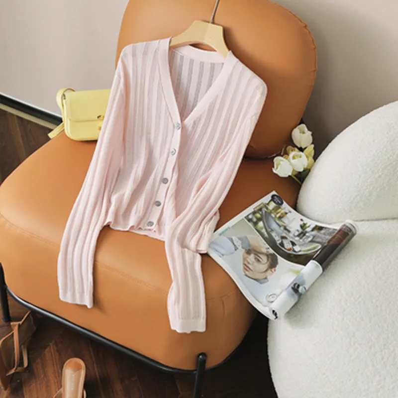 2022 Summer silk V-neck solid color sweater Women\'s thin cardigan air conditioning shirt with sunscreen hollowed-out cape