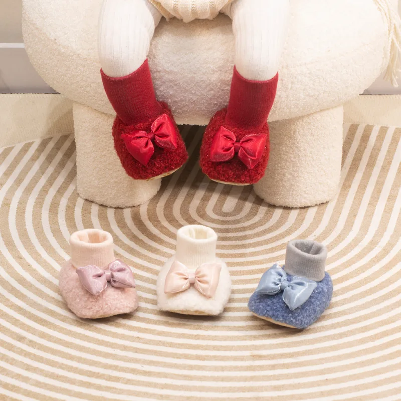 

2025 Autumn and Winter New Bow Tie Baby Girl Baby Baby Walking Shoes Socks Shoes Thickened Baby Shoes With Plush Baby Shoes