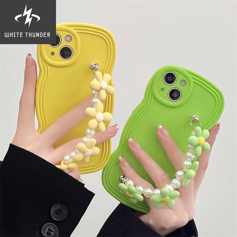 Creative Personality Wavy Border Sweet Beads Flowers Bracelet Anti-fall Shell For iphone 11 12 13 Pro Max Xr X Xs Max Phone Case