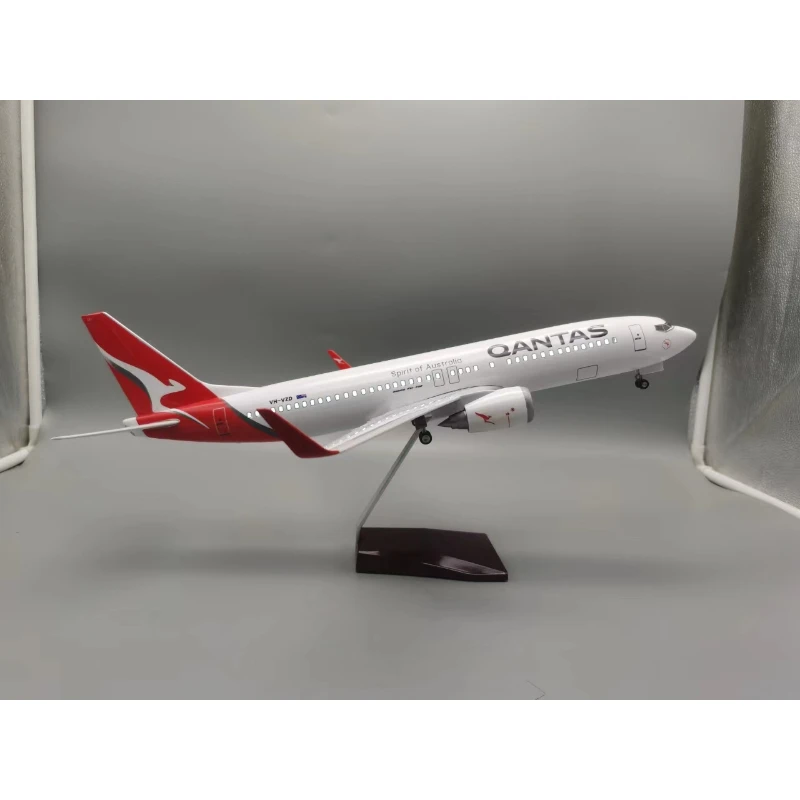 Avión Qantas Airlines B737, escala 1/80, 47cm, Australia, con luz, modelo de avión de resina fundida, colección de juguetes, regalos de exhibición