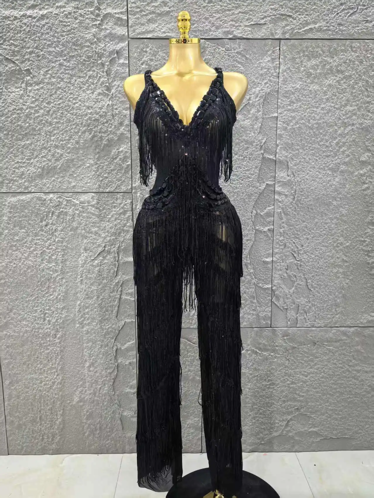 

Luxurious Black Color Women Sleeveless Sexy V-Neck Shinning Tassels Bodycon Jumpsuit Celebrate Birthday Party Peformance Stage