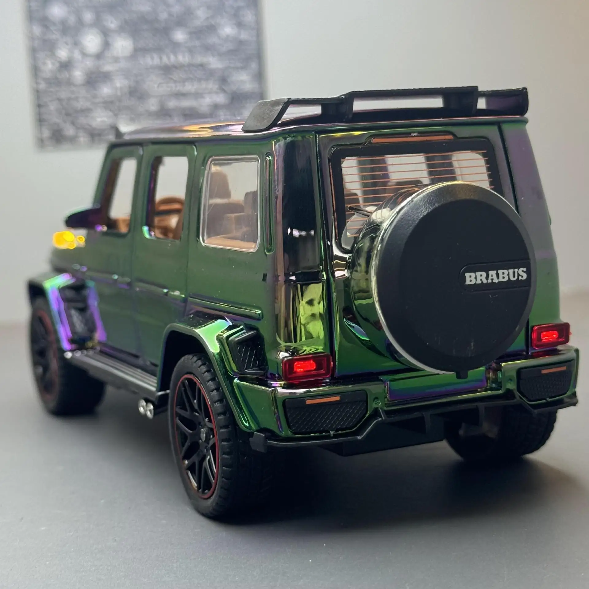 1:32 Benz G800 Electroplated Version Alloy Car Diecast Metal Model Miniature Collection Gift For Boy Children Trendy Ornament