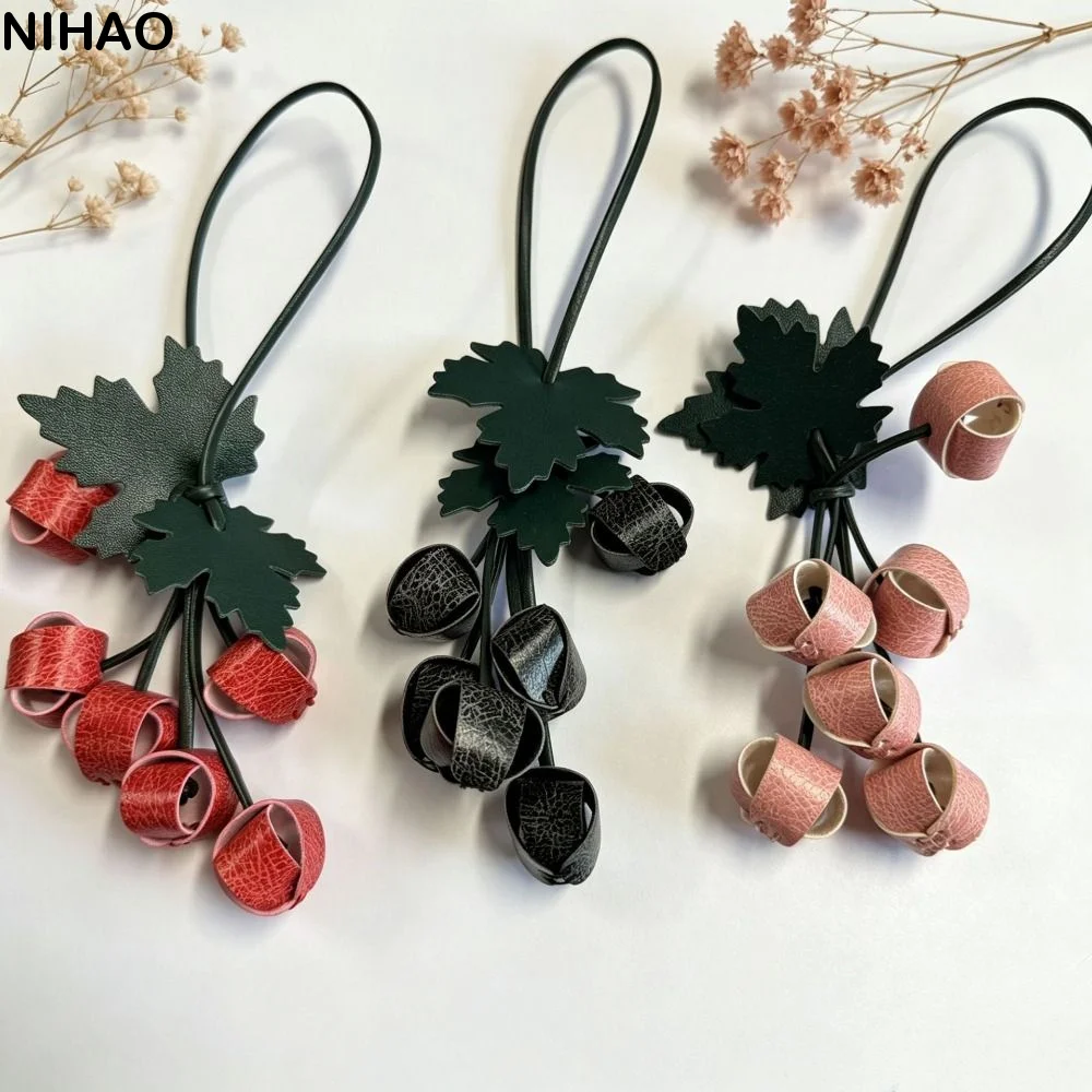 Key Chain Grape Shape Leather Pendant Hanger Handmade Grape-shaped Skewer Keychain Creative Weave Pu Fruit Bag Charm