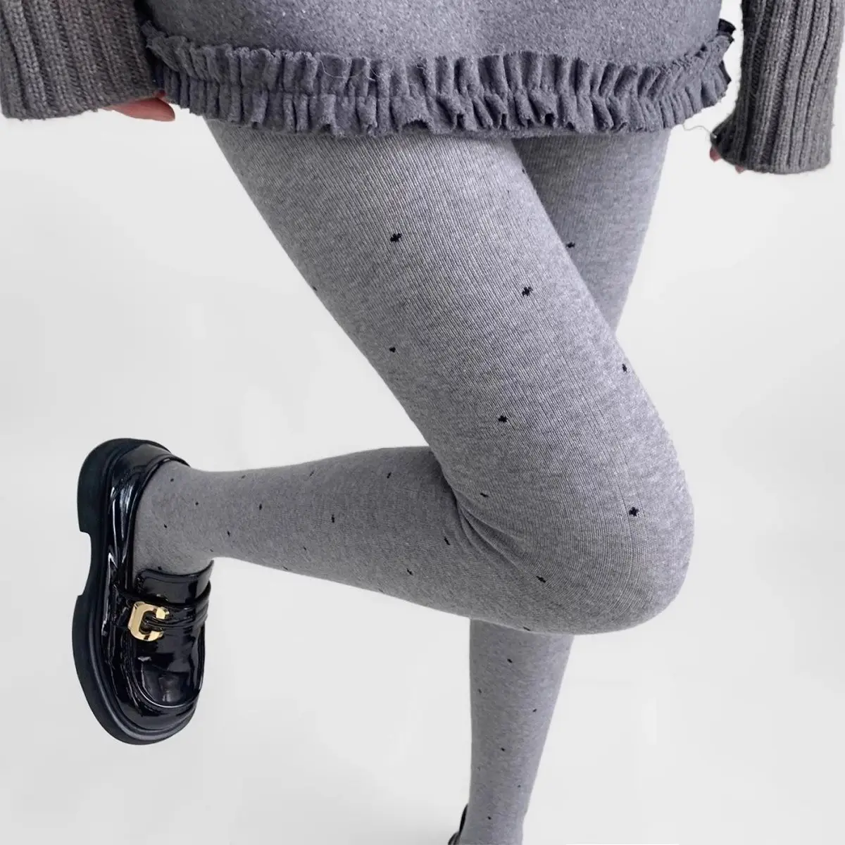 

Woman Flare Leggings High Waist Tummy Control Soft Stretch Slimming Workout Leggings Autumn Fashionable Outdoor Wear Micro Horn