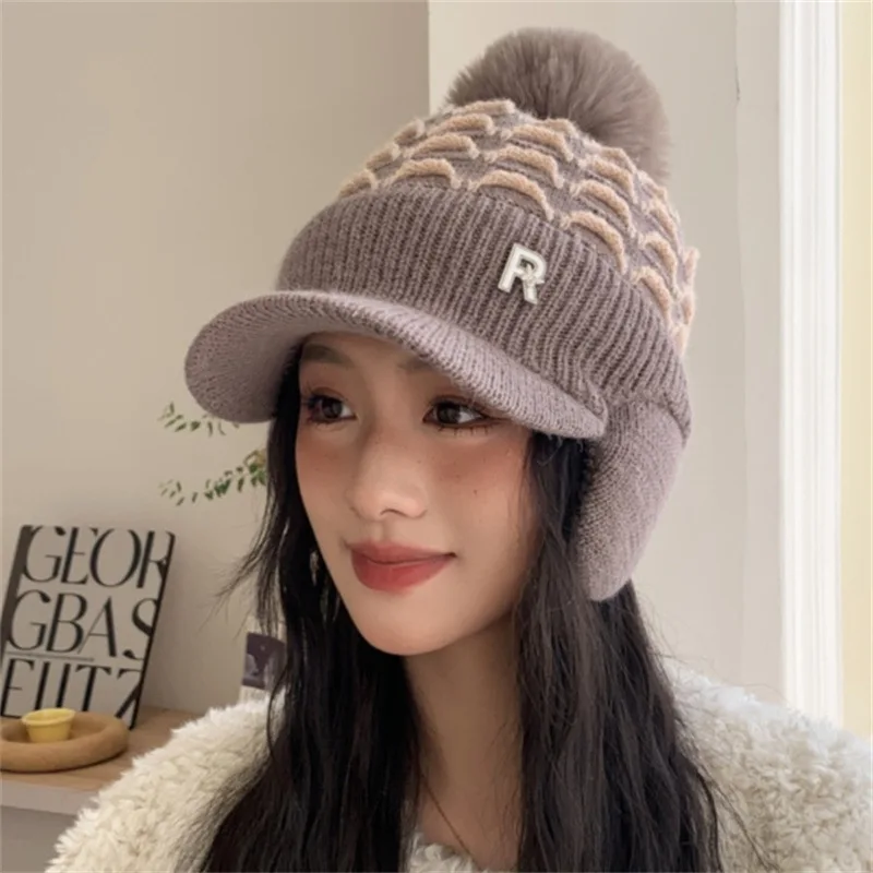 Women's plush ear-protecting knitted cap, autumn-winter patchwork. Fleece-lined, warm for winter cycling.