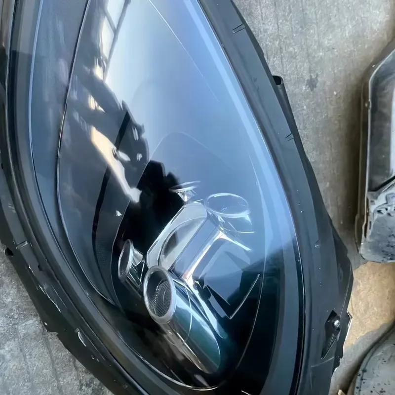 2018 for OLIVER Macan High-Spec Matrix LED Headlights 12V 35W Europe Genuine OEM Used Parts