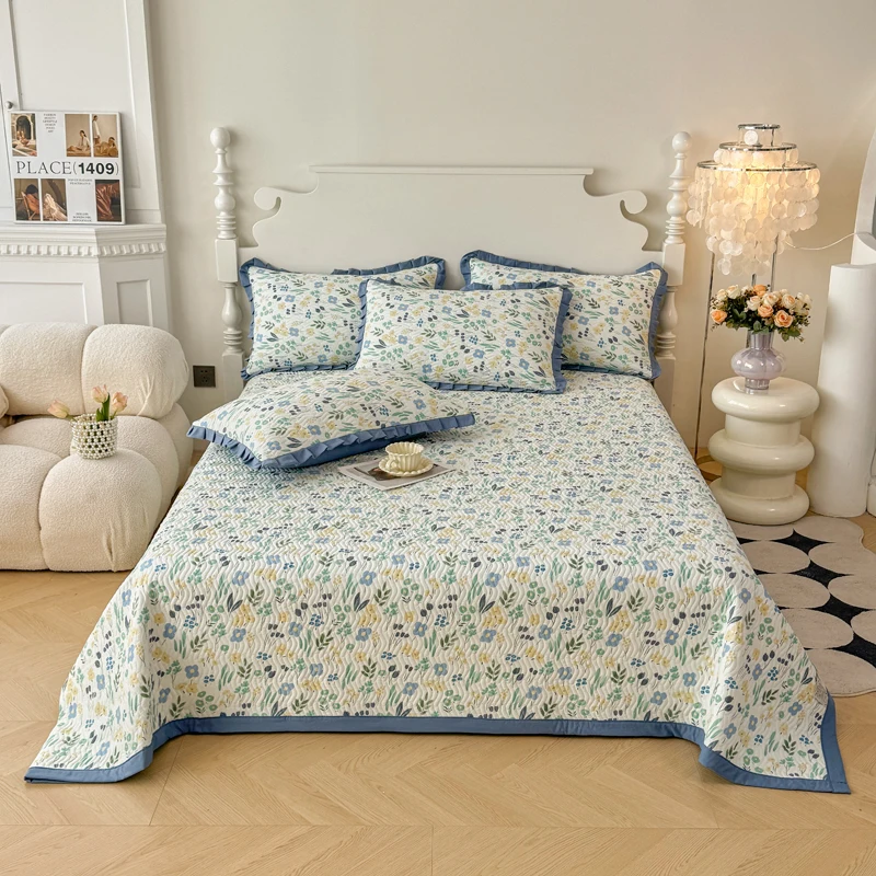 

1pc Flower Print Bedspread Quilted Bed Cover Adults Kids Room Bed Linen Soft Mattress Topper покрывало (No Pillowcase)