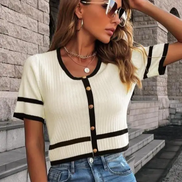 

Casual Knitted Sweater for Men And Women in adient Color Thiened Coolmax Fiber Collar Nine Sve Length Ciwalk