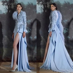 Maßgeschneidertes Ballkleid im modernen Stil mit V-Ausschnitt, Perlenstickerei, Pailletten, Blumen, drapiert, bodenlang, Satin, maßgeschneiderte Abendkleider für besondere Anlässe