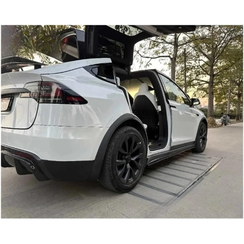 Suitable for Car Body Kit Side Skirts Compatible with Tesla Model X Plaid 2021-2024 Carbon Fiber Front Lip Rear Diffuser Spoiler