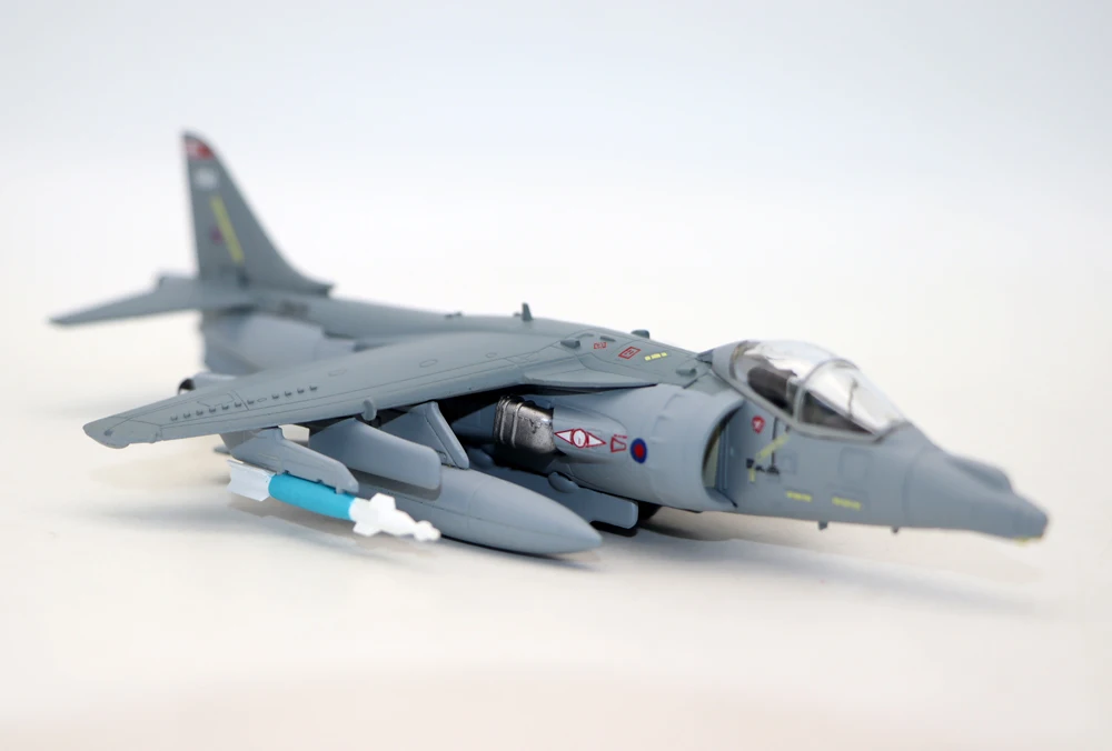 New 1/100 Harrier GR.9 RAF No.1 Squadron 2010 Fighters Metal Alloy simulation model aircraft for collection gift