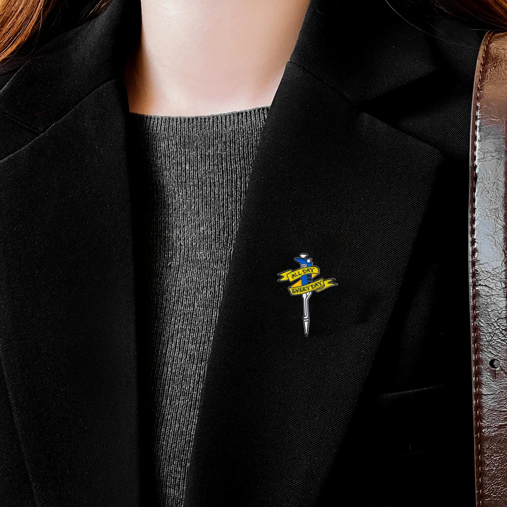 Catuni Surgical Scalpel Medicine Pin Brooch Enamel Cartoon Medical Lapel Backpack Badge Jewelry Gift for Medico Doctor Nurse
