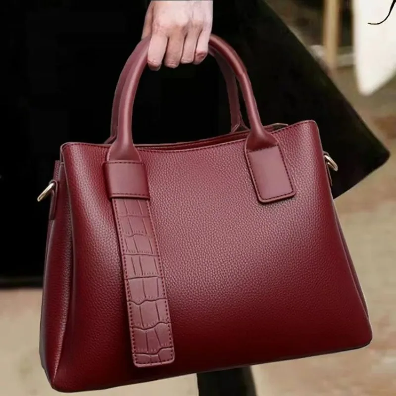 2023 New PU Leather Middle-Aged Mother Style Tote Shoulder Portable Patent Leather Casual Bag