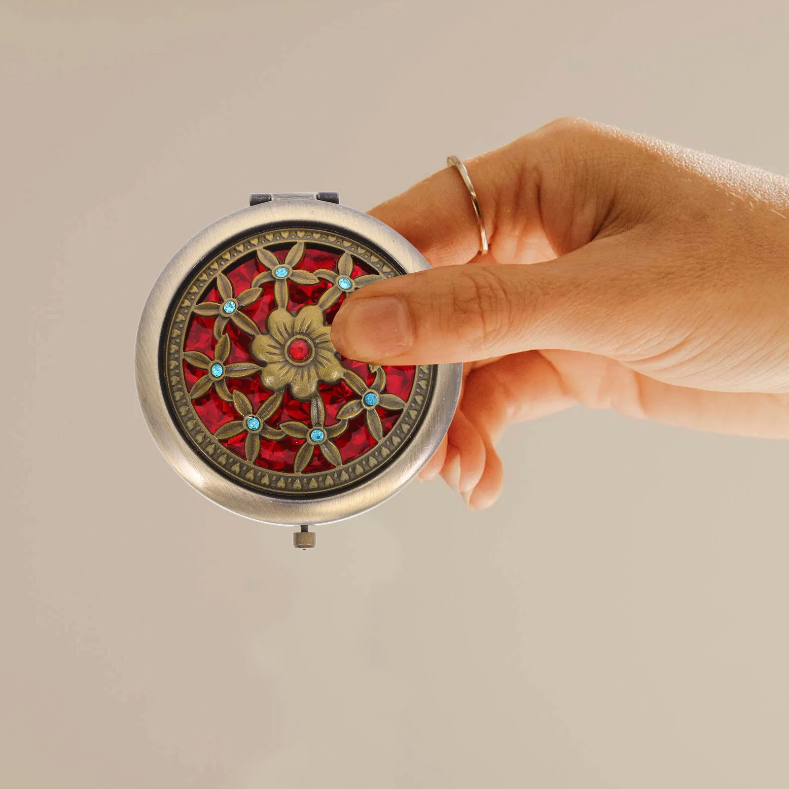 Retro Makeup Portable Compact Travel For Women High Definition Foldable Pocket Small Hand Mirror Daily Use Outdoor