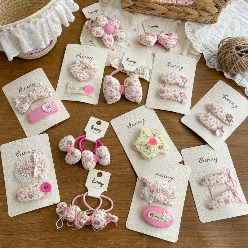 

Sweet Fabric Hair Accessories Pink Floral Stuffed Button Heart Geometric Design Cute Side Forehead Holders Scrunchies for Girls