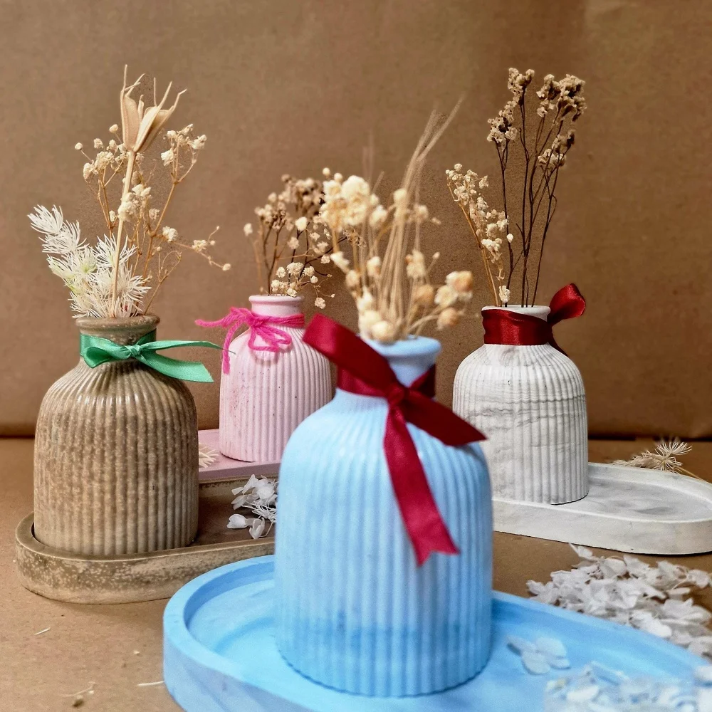 Thumbnail 4 - #38 Compare Vases Before You Buy