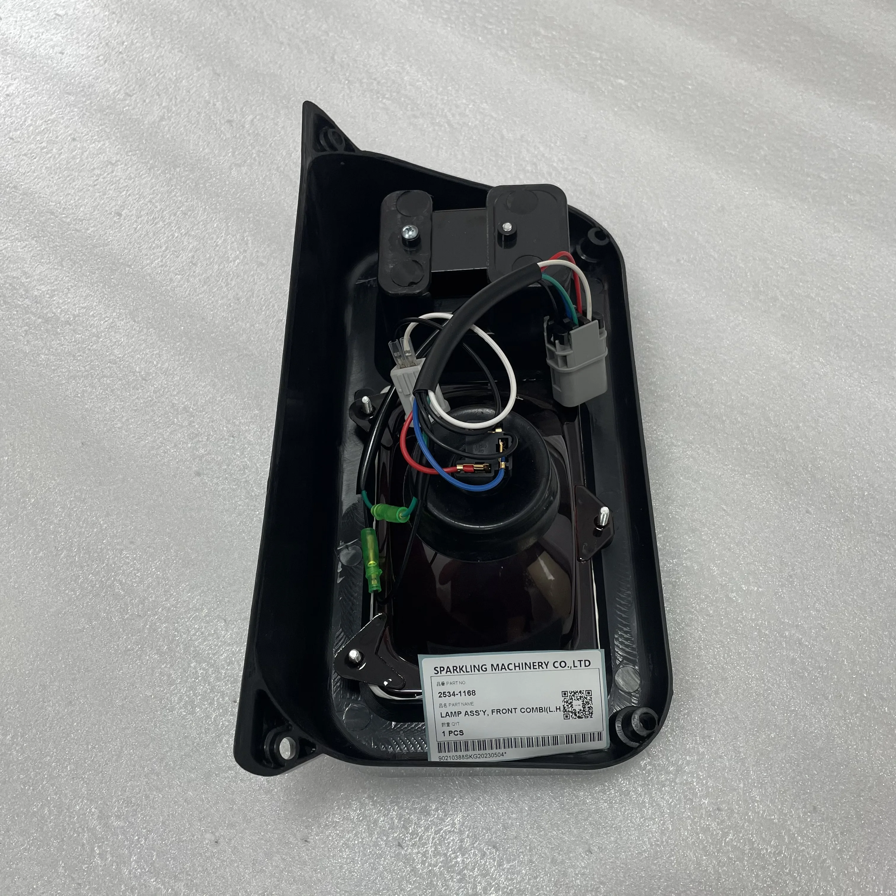 SKGM SOLAR 130W-V/SOLAR 200W-V LAMP ASS'Y FRONT COMBI(L.R.H.) 2534-1168 2534-1167 China Made 6 Months Warranty