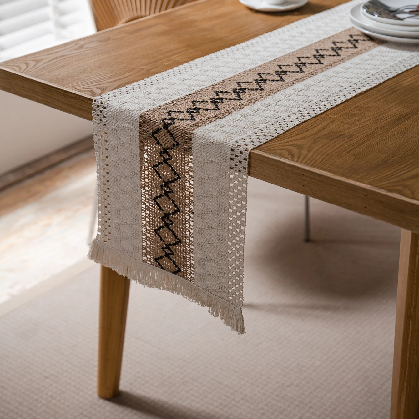 

1pc/Bohemian tablecloth with tassels - patchwork burlap tablecloth for rustic farmhouse decoration, suitable for rural weddings