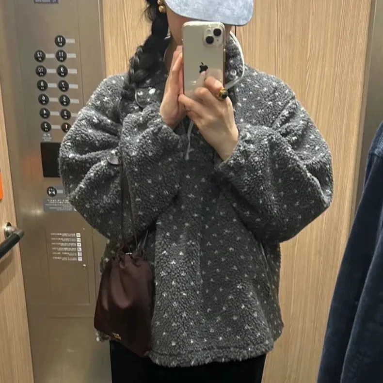 

Теплая флисовая толстовка в горошек свободного кроя с рукавами-фонариками, без пуговиц, из полиэфирного волокна