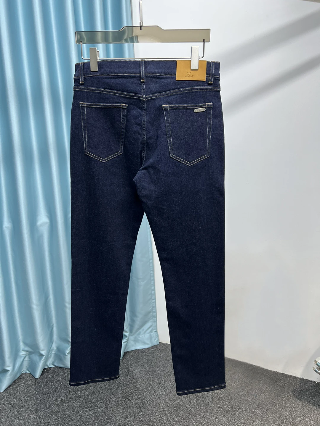 Jean artificiel astique pour Homme, Pantalon Long, Droit, avec Étiquette en Cuir Personnalisée, Taille 29-38, Nouvelle Collection 2024