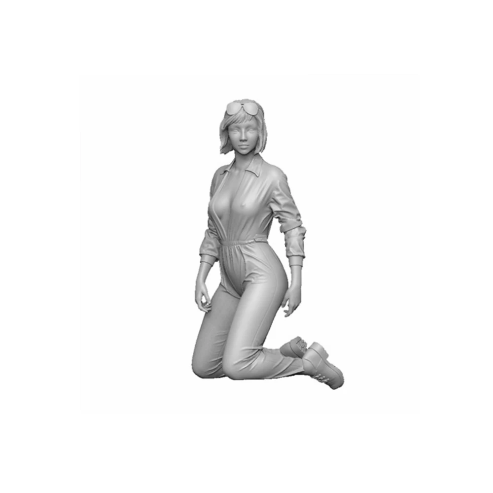 1:35 model kit resin kit  female mechanic kneeling figure