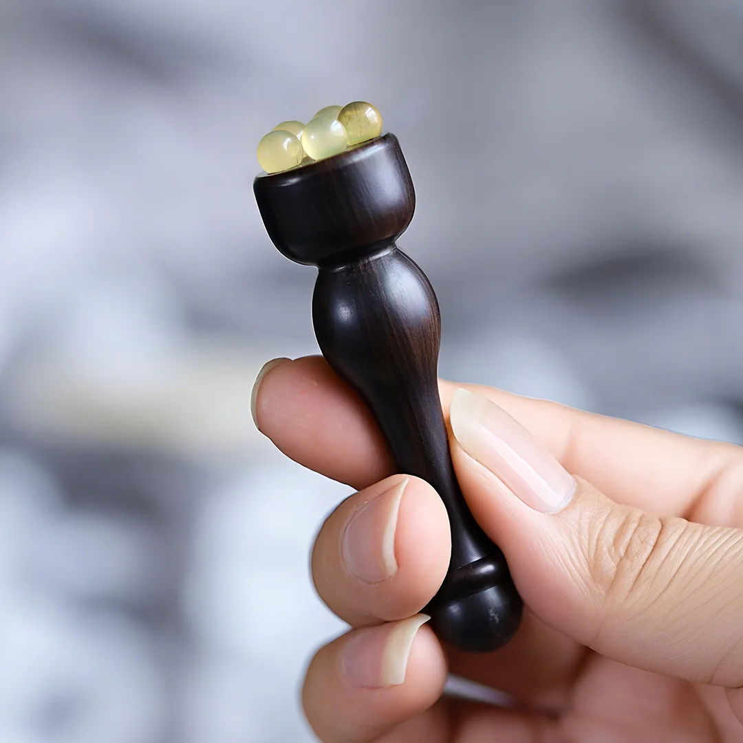 เครื่องนวดหน้าแบบเปลือกเมล็ดบัวพร้อมดีไซน์แบบสองด้าน เครื่องมือกดจุดจากไม้ธรรมชาติสำหรับการดูแลดวงตาและใบหน้า