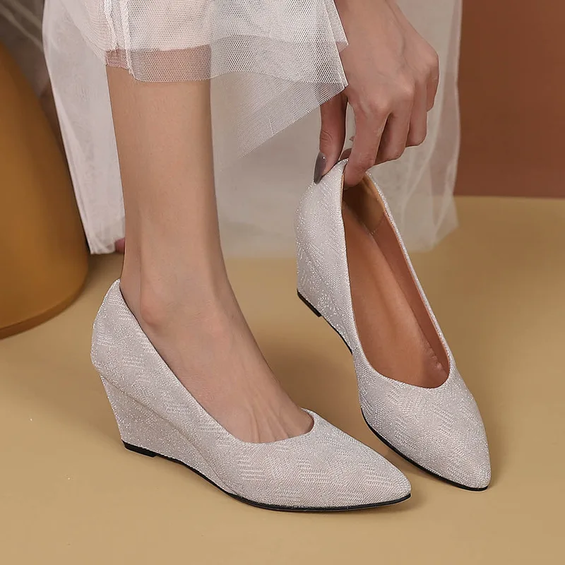 Sapatilhas de plataforma casual para mulheres, sapatos de boca rasa, sapatilhas femininas Modis, tamancos pontiagudos, vestido outono, casamento, novo, outono, 2024