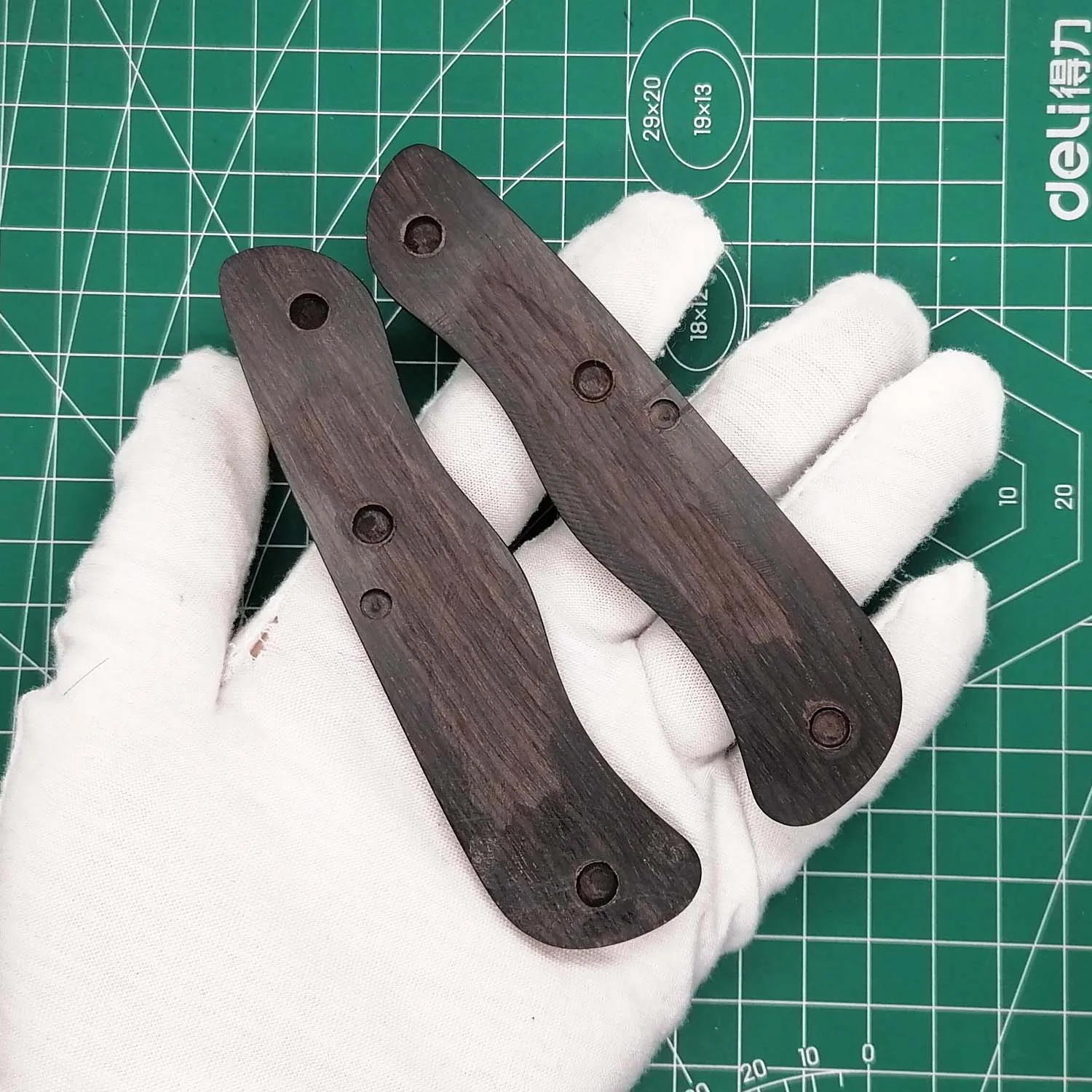 1 Pair Hand Made DIY Ebony Wood Scales for 111mm Victorinox Swiss Army Knife SAK Modify Scale