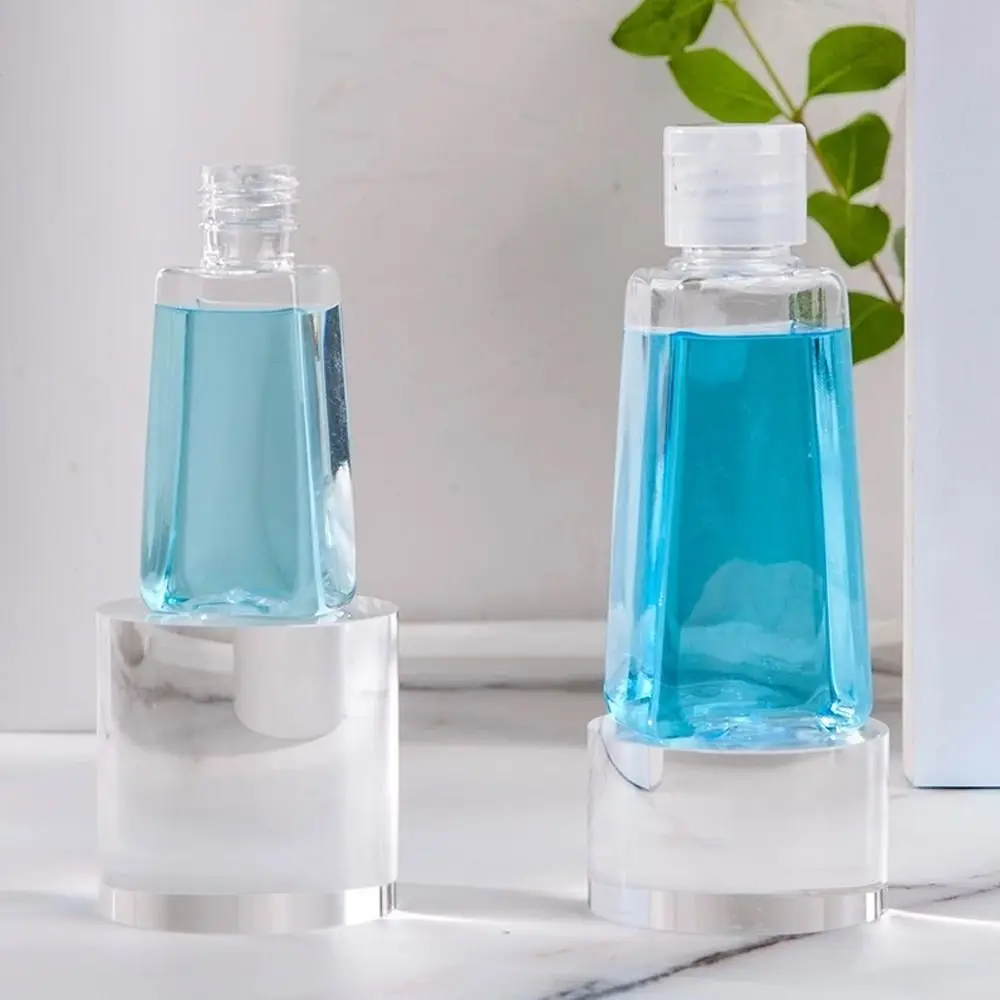 Nuovo 30/60ml Bottiglia Vuota Riutilizzabile Tappo di Vibrazione Bottiglia Da Viaggio Bottiglie di Plastica Trapezoidale Lozione Cosmetica Portatile Spremere Bottiglie