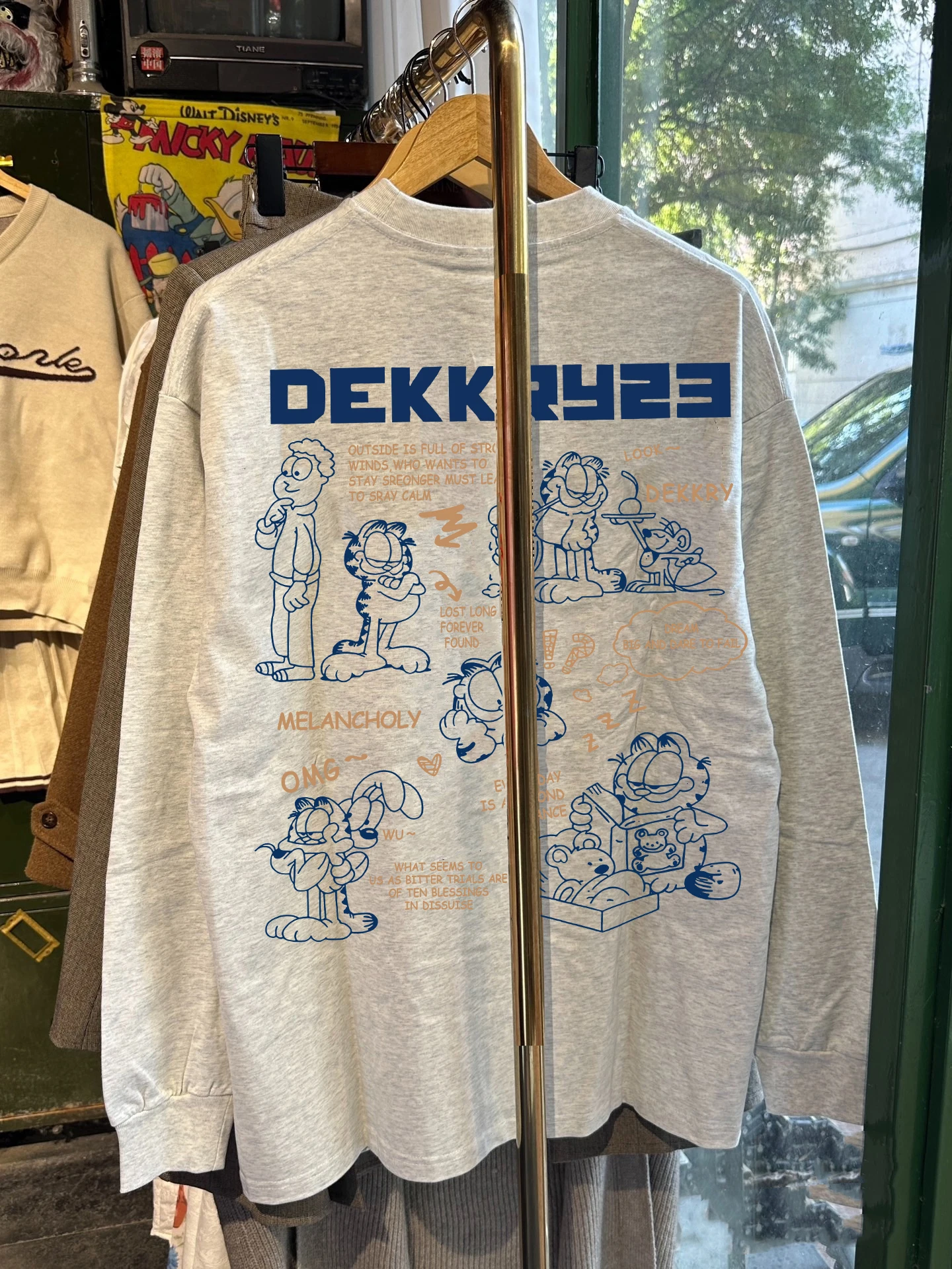 

Футболка свободного кроя из чистого хлопка с принтом американских мультфильмов, плотная повседневная верхняя одежда для мужчин и женщин, модная осенняя одежда