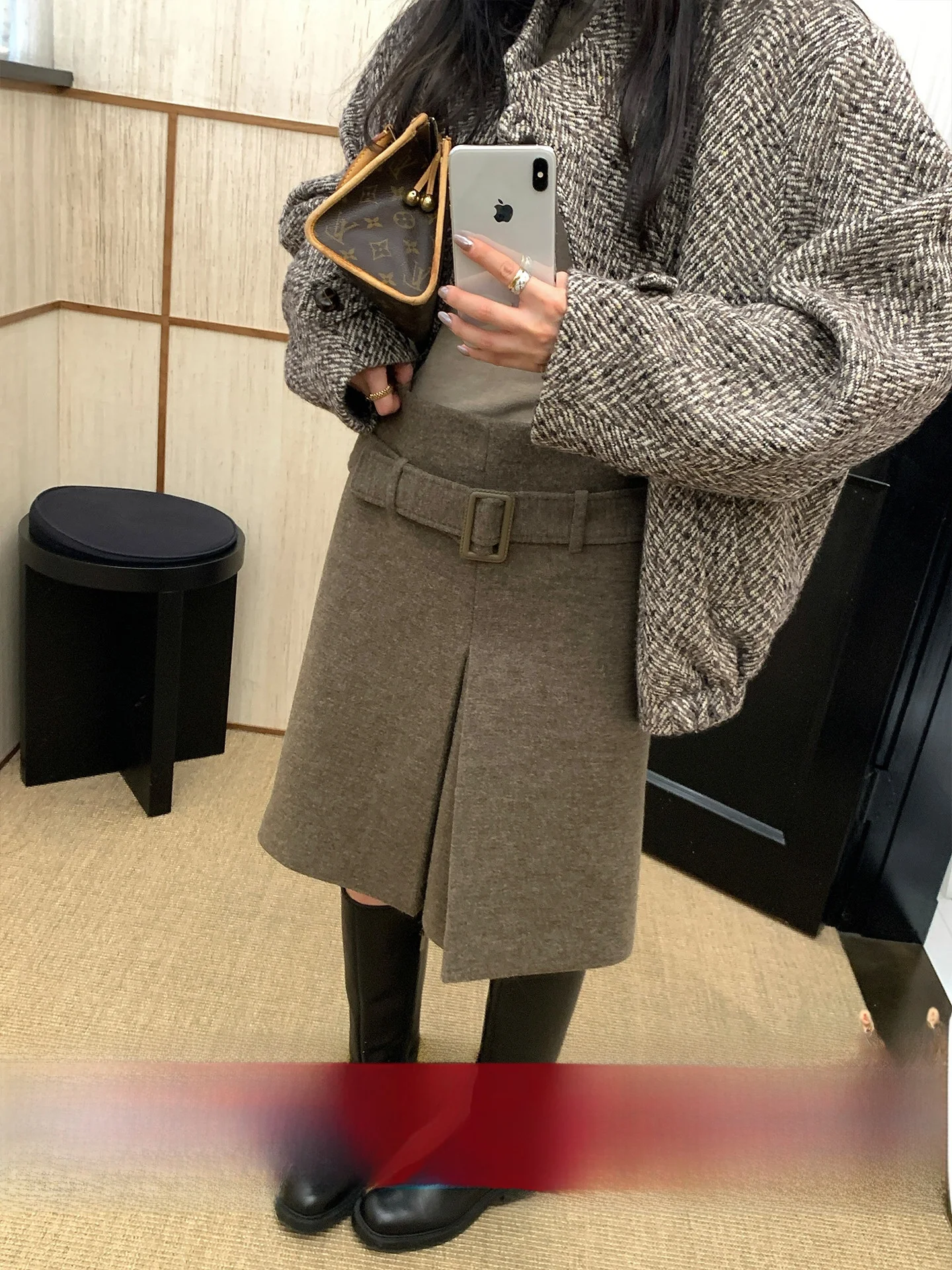 

Юбка А-силуэта Olive Een из плотной шерсти, винтажная, средней длины, подходит для повседневной носки и деловых встреч.