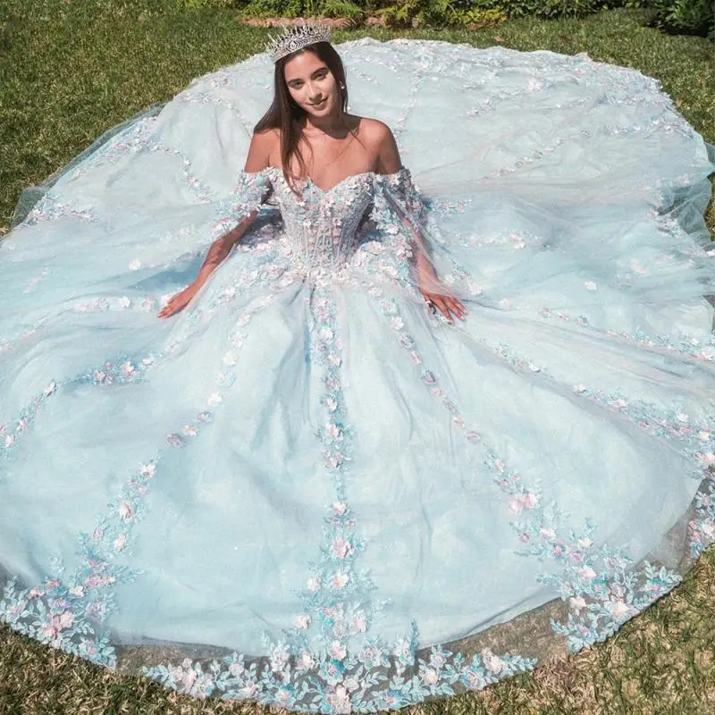 

Customized Baby Blue Appliques with Cape 15 Quinceanera Ball Gown Off the Shoulder Court Train Vestido De Graduaction