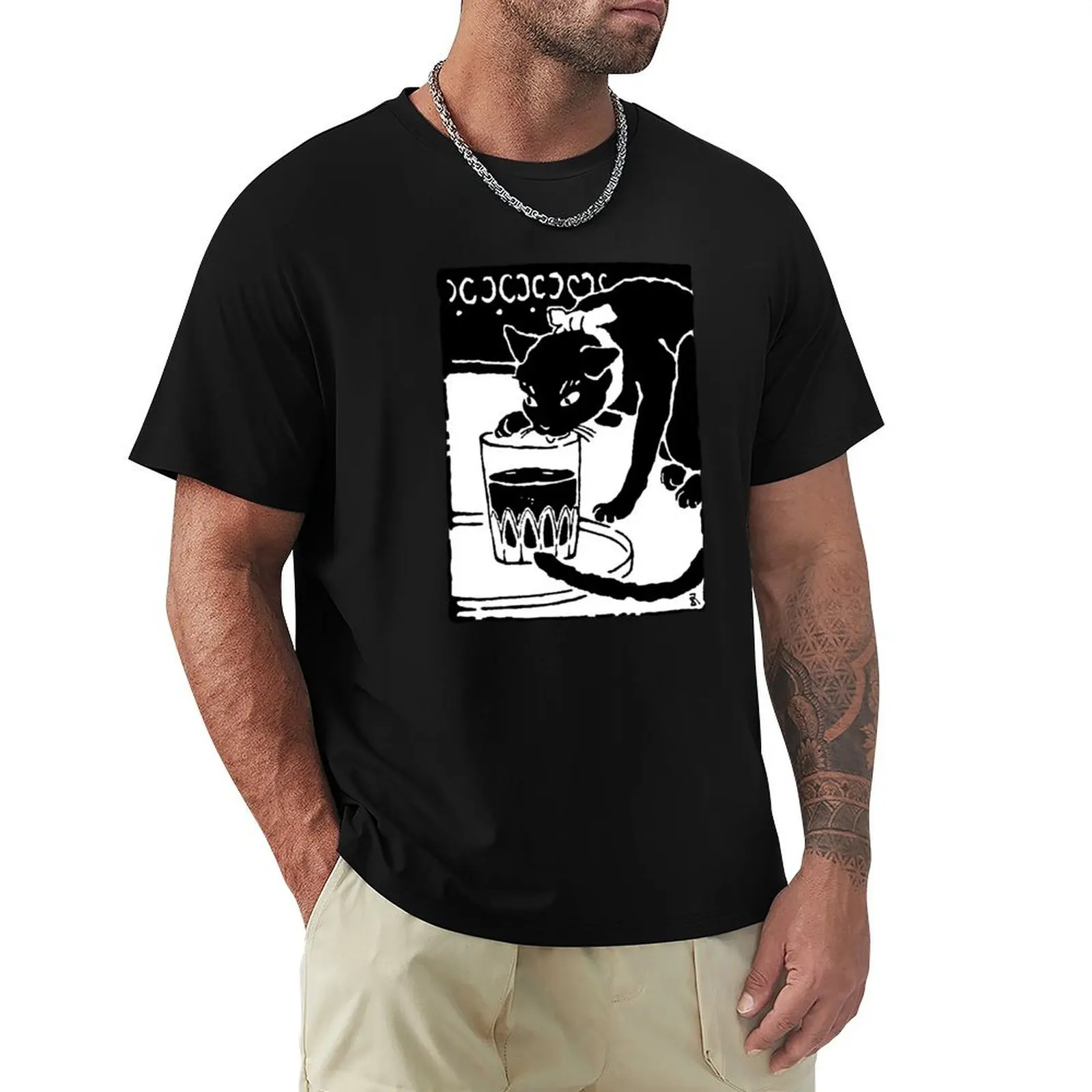 Camiseta informal resistente a las manchas con ilustración de Goyo Hashiguchi de I Am a Cat - Soseki Natsume 1905
