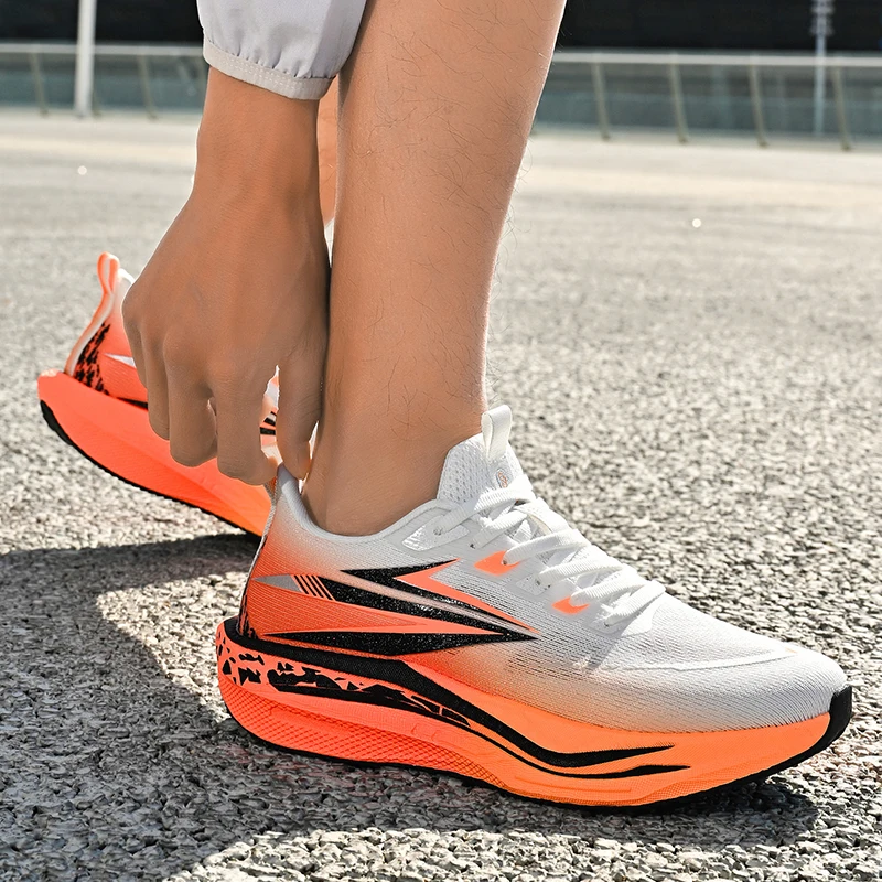 2026 New Fashionable Sports Shoes With Multi Color Breathability Super Resilience And Grip Suitable For Running In All Seasons