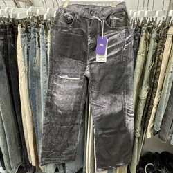 Fotos reales Jeans para hombre Diseñador Moda Denim Estampado Agujero Gris oscuro 25ss dongguan ss