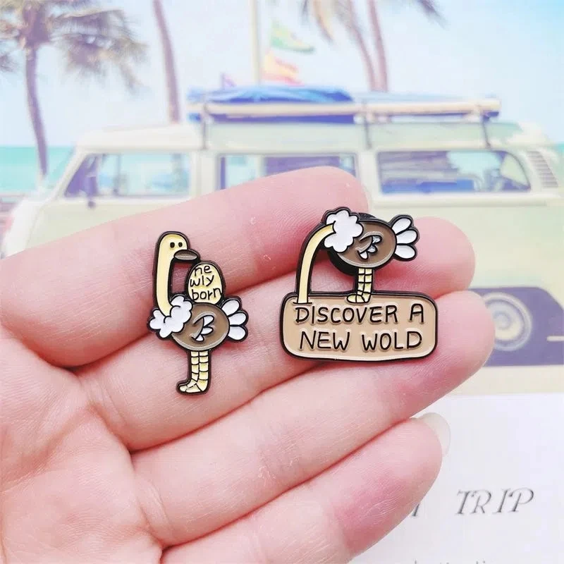 Creative Badges Cartoon Cute Animal Ostrich Brooch Fun Dialog Ostrich Running Alloy Badge Jewelry Gift