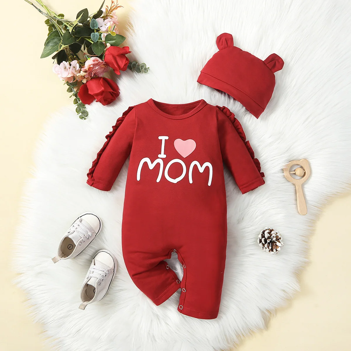 Baby Girl Long Sleeve Round Neck Jumpsuit with Hat Love Print Fashionable Cute Letter Design Long Leg Jumpsuit for Autumn
