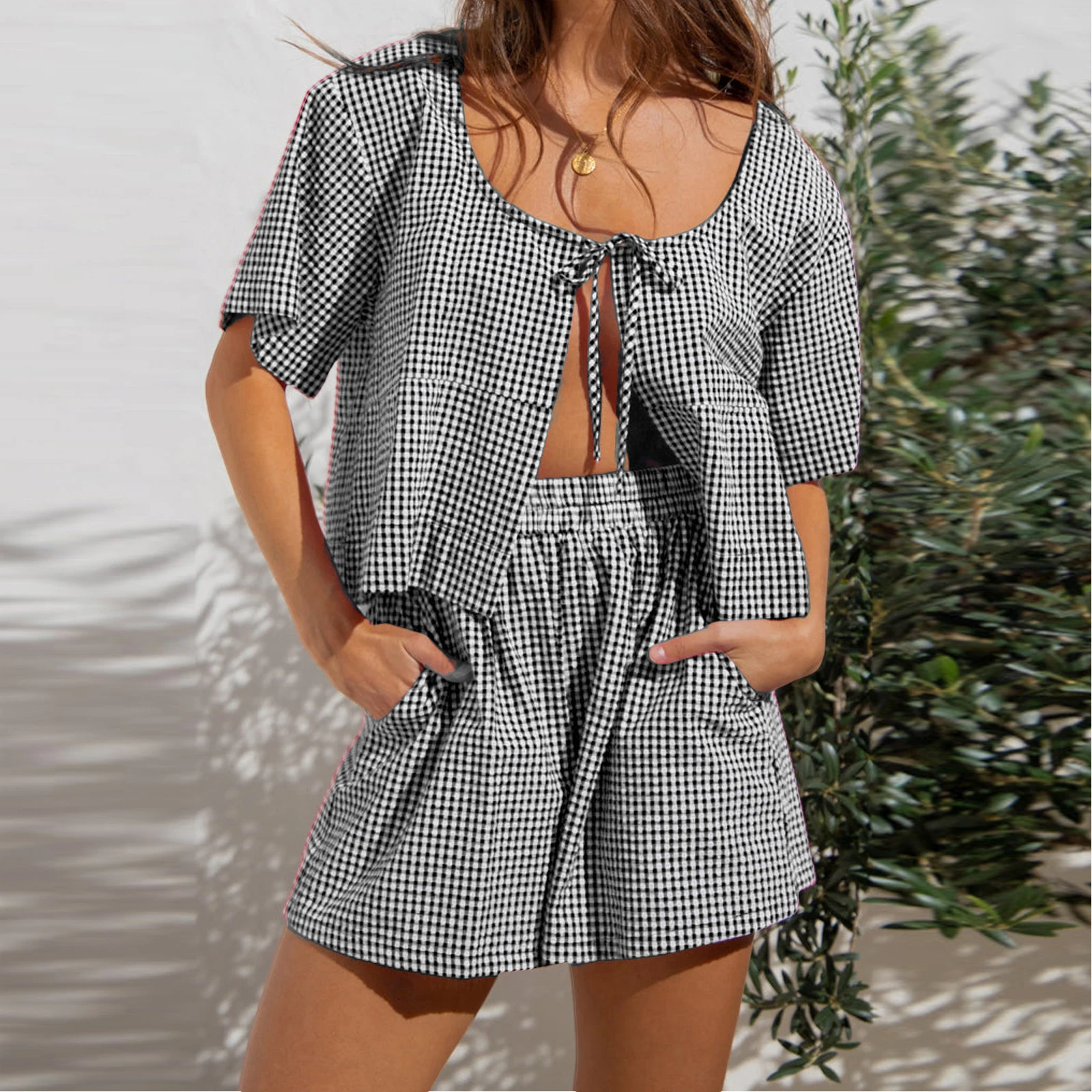 Women’s 2 Piece Outfits Short Sleeve Tie-up Front Tops + Pocket Shorts Set Streetwear Casual Summer Suit