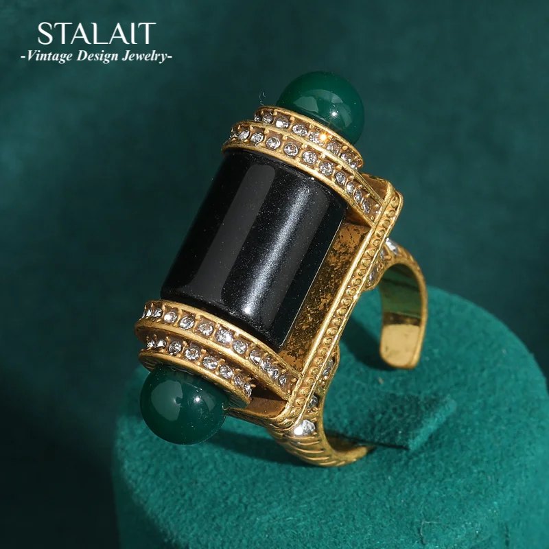 

18K Gold-Plated Symmetrical Design Decorative Ring for Women - Black Onyx Emerald Rhinestone Banquet Evening Formal Jewelry