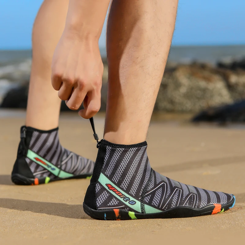 2022 New Wading Aqua Shoes Socks Barefoot Men Upstream Creek Outdoor Sneakers Swimming Beach Sports Water Shoes Women Yoga Gym