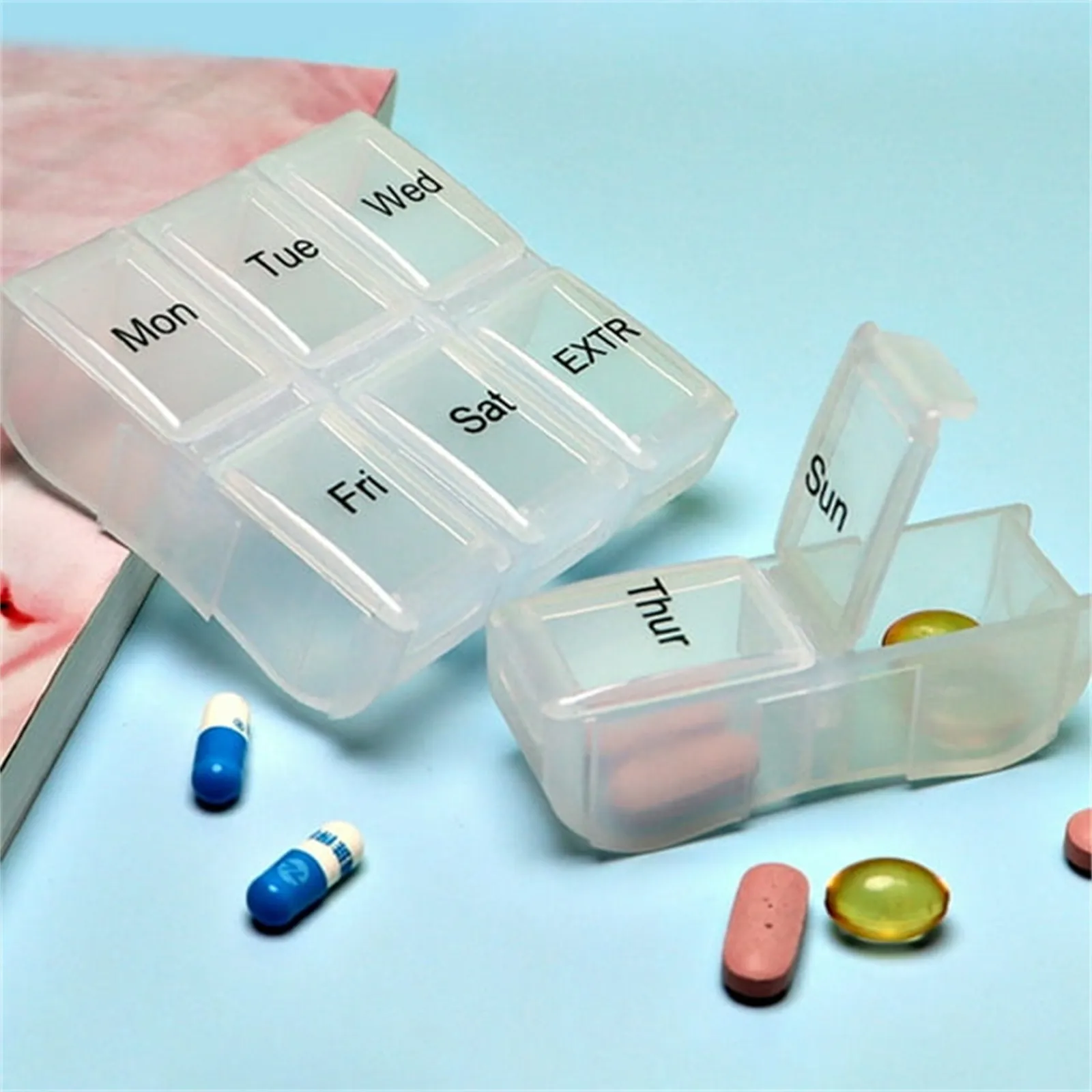 

1PCS 2 Row 8 Squares Weekly 7 Days Tablet Pill Box Holder Medicine Storage Organizer Container Case