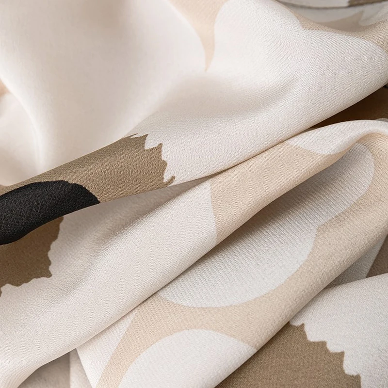 2025 Women's Fashion Summer New Artistic Rice Beige Print 100% Natural Mulberry Silk Crepe De Chine Batwing Sleeve Loose Shirt