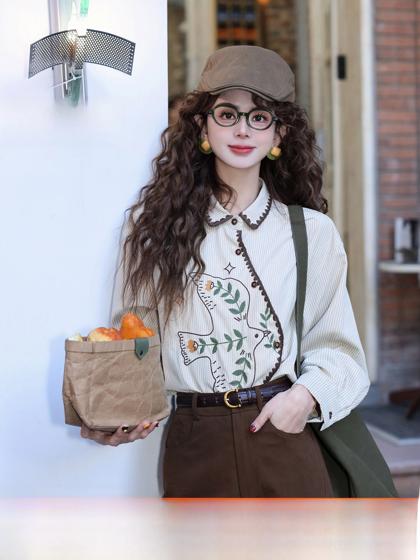 

Chen Jiajie Embroidered Shirt Women's Long Sleeve Peach Color Versatile Spring Fashion Straight Cut Polyester Cotton Blend