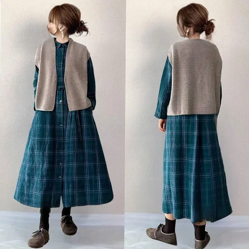 

Japanese and Korean Fashion Woolen Vest+shirt Plaid Dress Two-piece Set