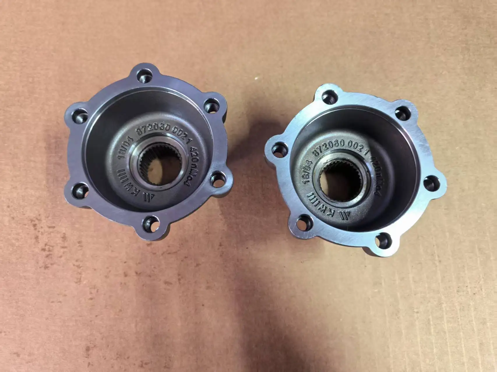 Car bridge flange  Flange Coupling Motor Guide Shaft Coupler Motor Support  for Panamera 970 3.0 3.6  97033221000 97033221030