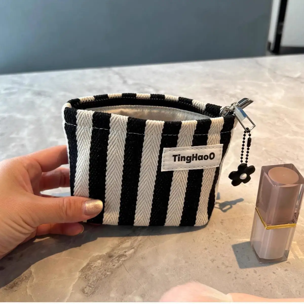 Mini Exquisite Zero Wallet Leichte und modische Knödeltasche Tragbare Lippenstift-Kopfhörer-Aufbewahrungstasche Münzgeldbörse für Frauen