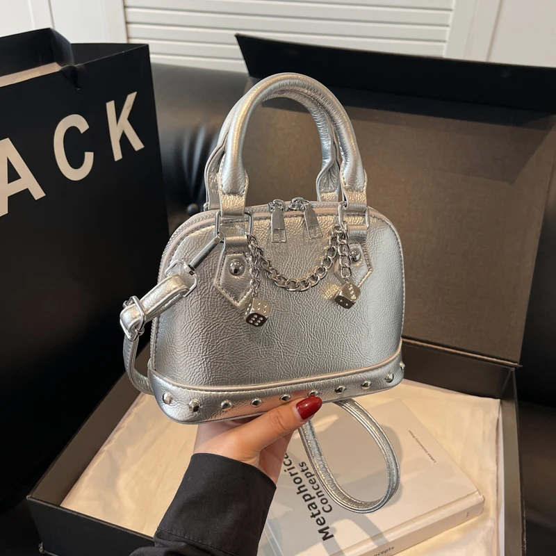 

Fashion Chains Glossy PU Shell Shoulder & Crossbody Bags Sense of Luxury Rivet Stylish Design Handbags for Women 2025 Hot Trendy
