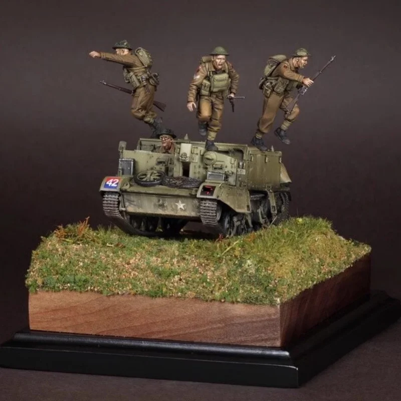 kit-de-modelo-em-escala-1-35-avioes-de-aviacao-geral-britanica-e-infantaria-4-figuras--nao-montado-e-nao-pintado-560