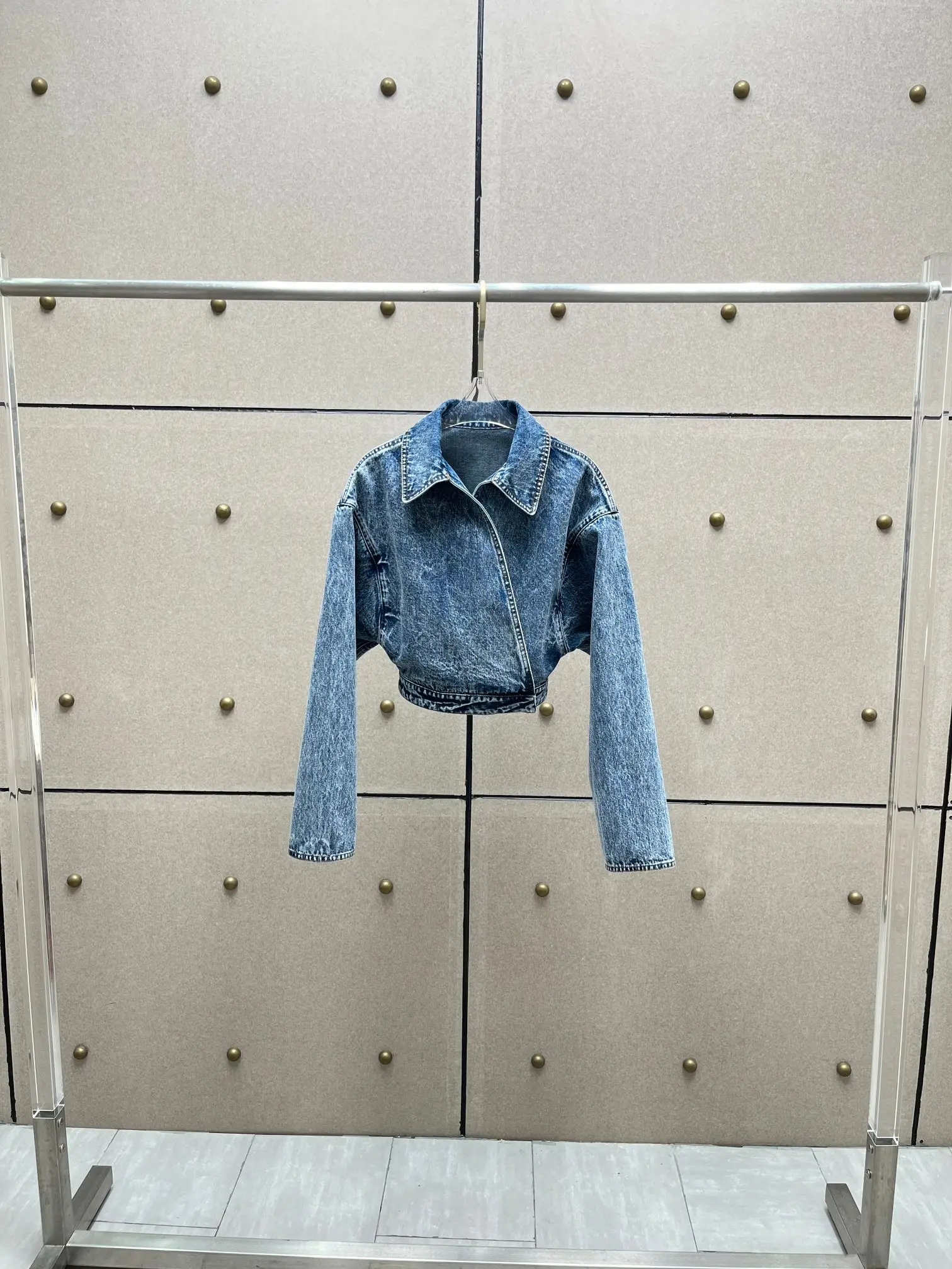 Veste en jean à revers délavé, taille haute, col court, y2k, courte asymétrique, nouvelle collection printemps/été 2025