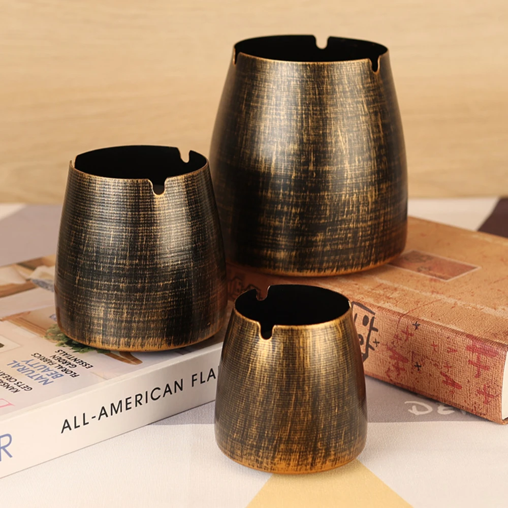 Weatherproof Ashtray Outdoor Stainless Steel Large Capacity with Lid and Non-Slip Base Ideal for Indoor and Outdoor Use Office